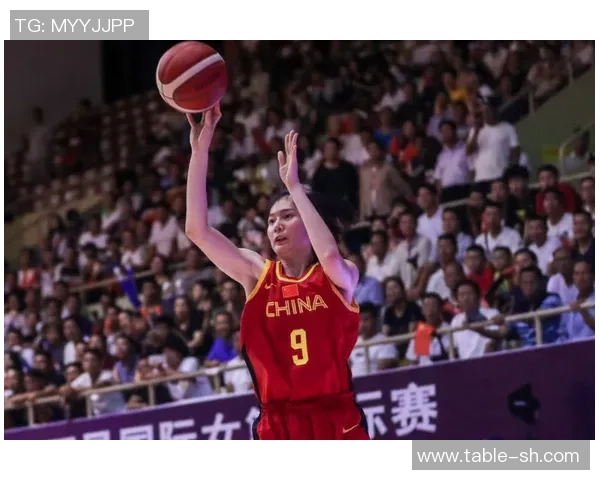 中国女篮与希腊队激战2014年首场比赛精彩回顾与分析